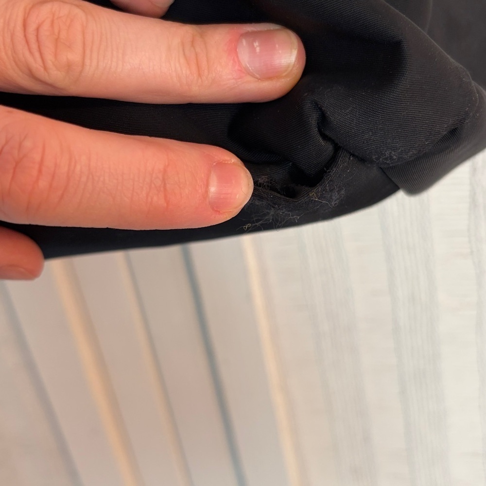 Lululemon Go getter duffle bag - Picture 5 of 14